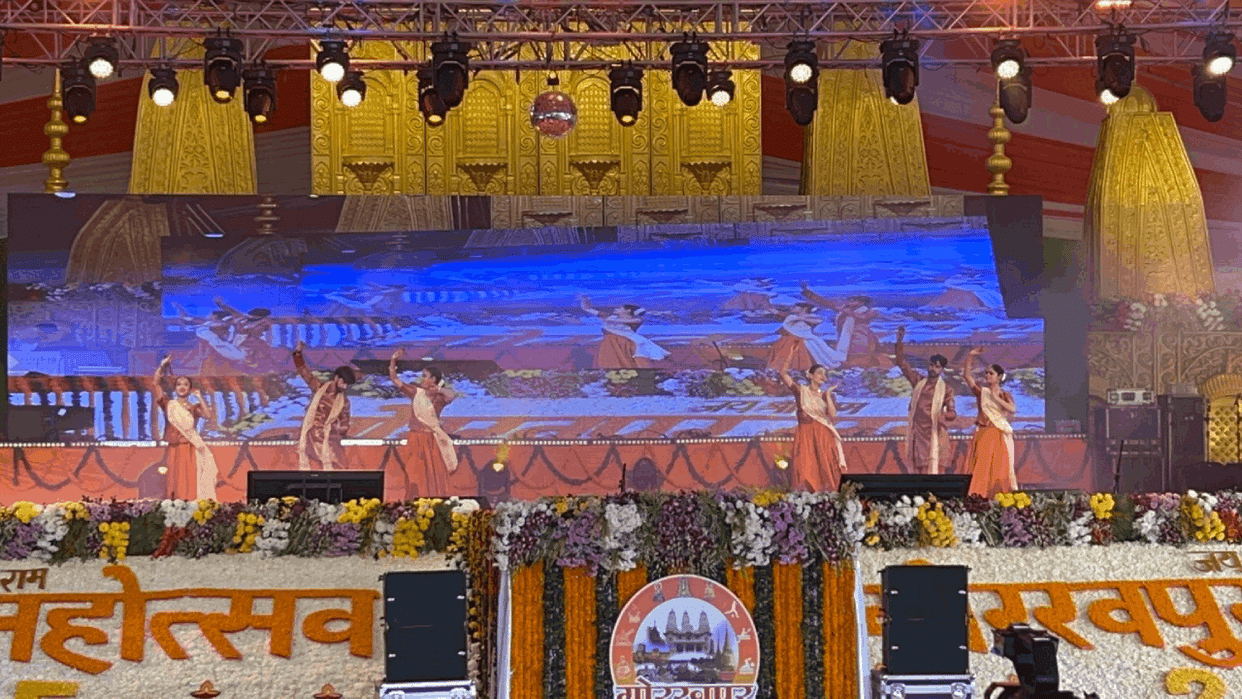 up minister Jaiveer Singh inaugurated Gorakhpur Festival