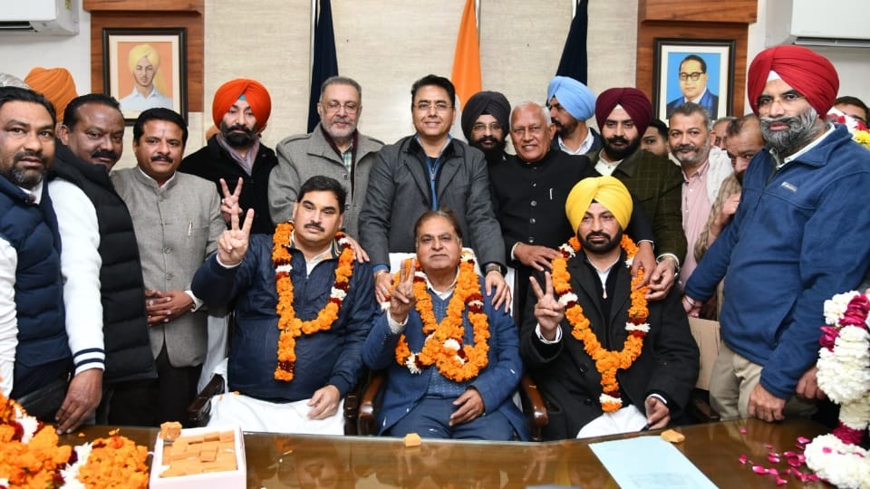 Kundan Gogia of Aam Aadmi Party elected as Mayor of Patiala Municipal Corporation