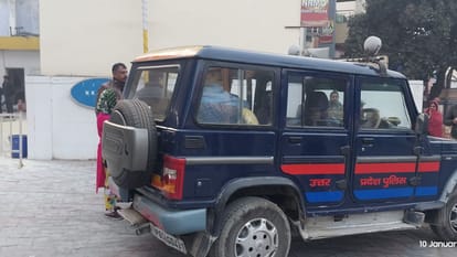 Varanasi News Fire broke out petrol pump traffic stopped smoke welding spark became reason