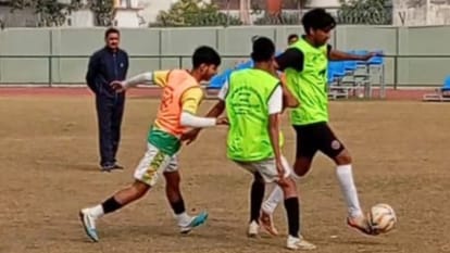 Hockey UP College faltered gaining lead in 16th minute read sports news in varanasi