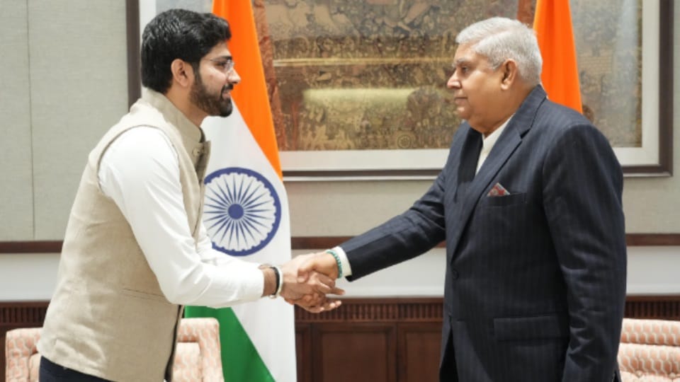 Panjab university Students Union President Anurag Dalal met Vice President Jagdeep Dhankhar