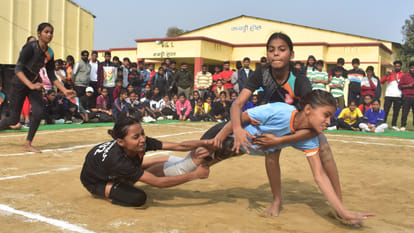FCI Gorakhpur won 6-0 in the hockey tournament under Gorakhpur Mahotsav.