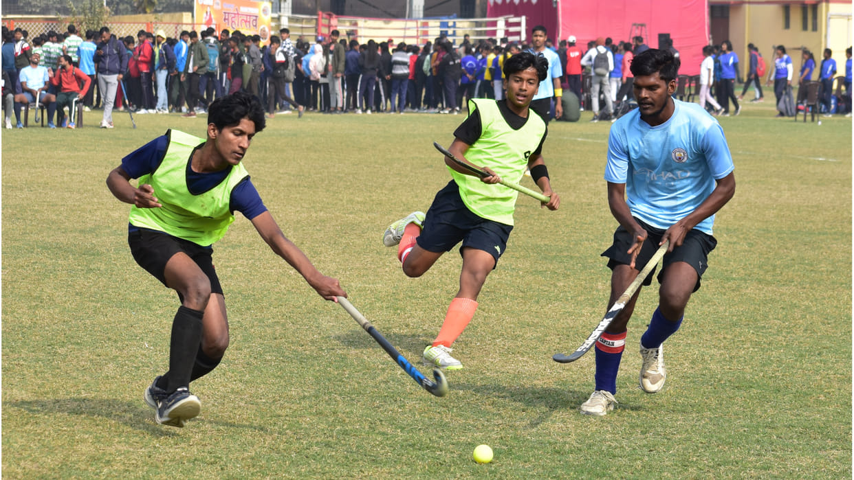 FCI Gorakhpur won 6-0 in the hockey tournament under Gorakhpur Mahotsav.