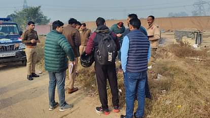 Murder in Hapur half-burnt body of a young man found on side of new highway in Hapur