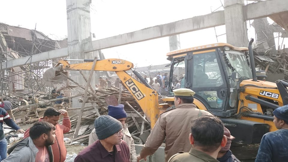 Kannauj accident: 12 hours of struggle to find lives in the rubble, no worker found