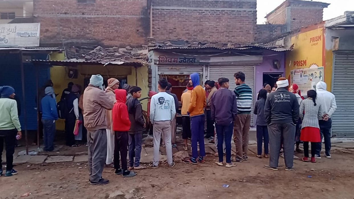 MP News Theft took place at seven places in Maihar in one night know how thieves made police lose sleep