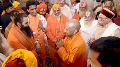 CM Yogi said On Pran Pratishtha Anniversary if we divide we face oppression religious places to bear brunt