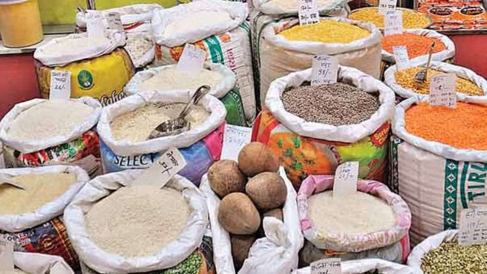 Ration Dealers in Varanasi Caught Short-Changing Beneficiaries—Action Taken Against 16