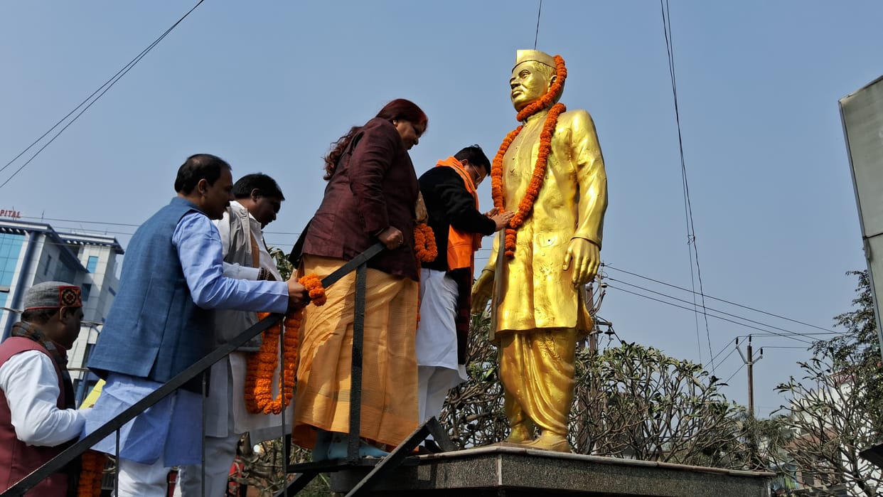 Minister of Urban Housing Department Nitin Naveen inspected the Bairia bus stand
