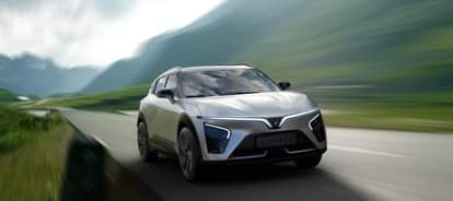 VinFast VF7 Electric SUV