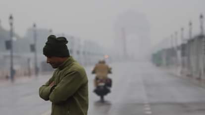 weather in Delhi is expected to remain mostly clear from November 26 to 30