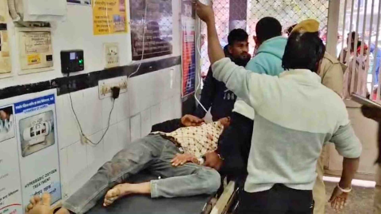 Pali News: Two youths died and four were injured when a high-speed Scorpio overturned in Pali