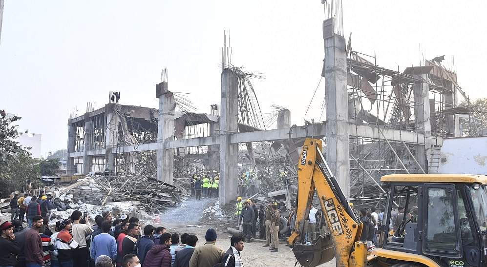 kannauj railway station accident workers were running ahead lintel was falling behind