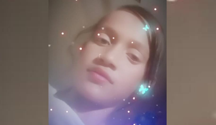 Distressed teenager committed suicide by hanging herself father had asked her to study at home