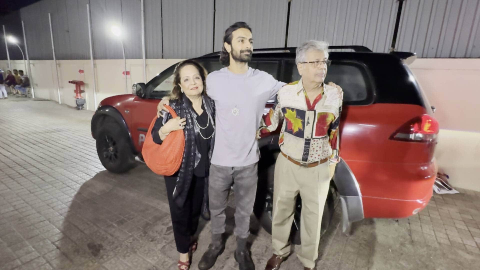 ameesha patel at kaho naa pyaar hai film screening and 25 years in industry with parents brother ashmit patel