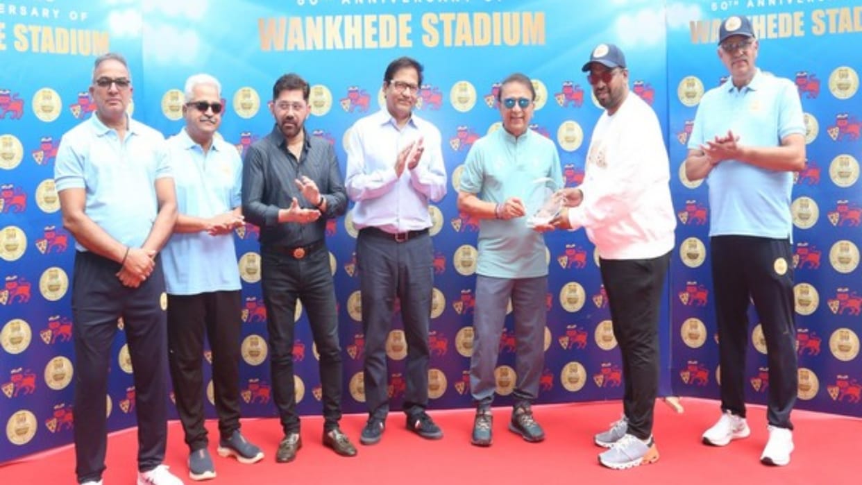 Former Indian captain Sunil Gavaskar and Vinod Kambli felicitated by the Mumbai Cricket Association