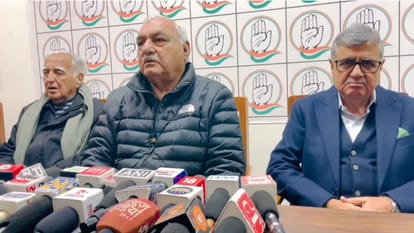 प्रेस कांफ्रेंस करते भूपेंद्र सिंह हुड्डा।