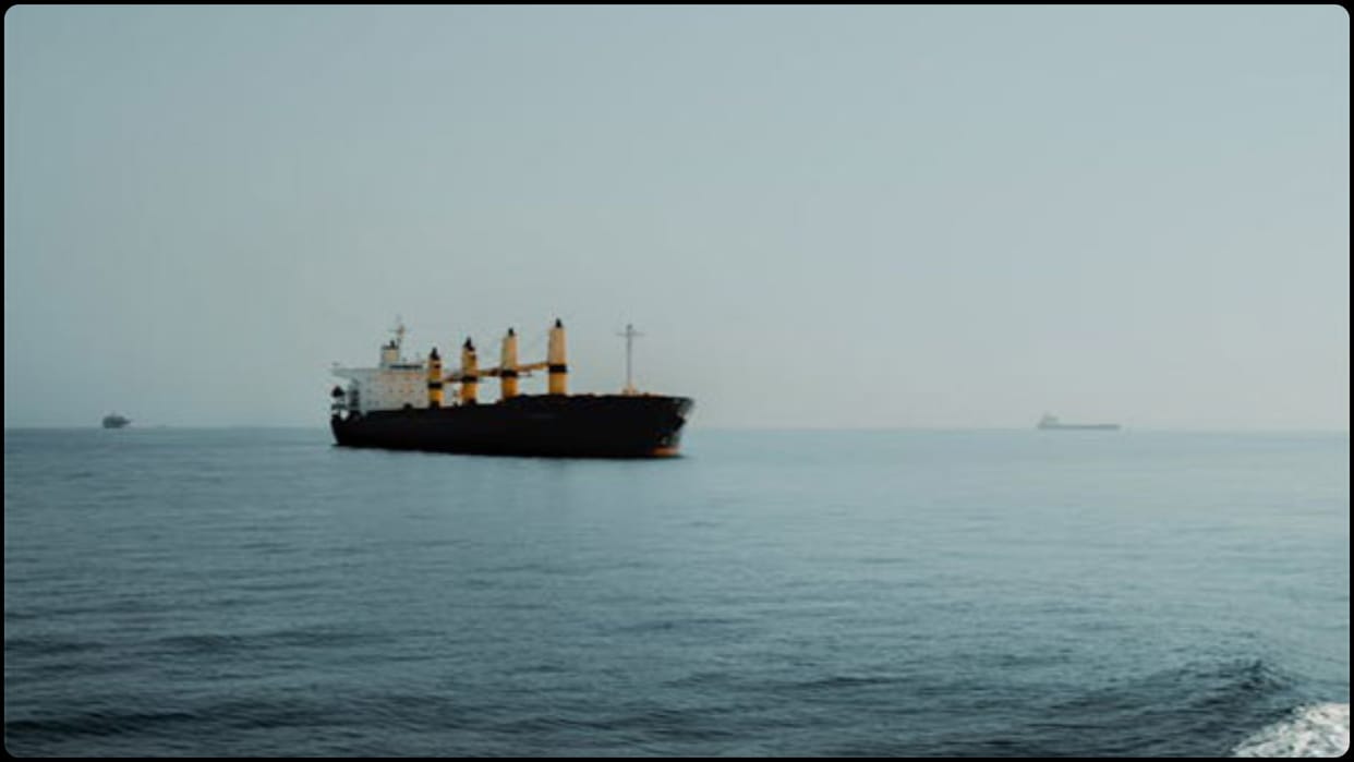 Patrol vessel attacked mid-sea in Odisha near the Babubali coast, News in hindi