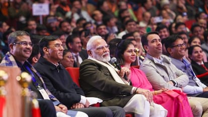 PM Modi interacted with participants today in ‘Developed India Young Leaders Dialogue’ Know all updates