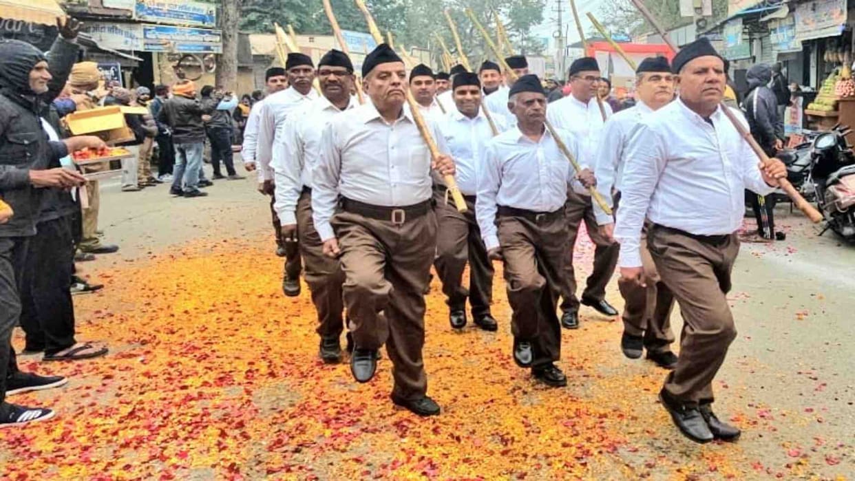 Kekri News: Hundreds of volunteers marched step by step in the grand procession of RSS