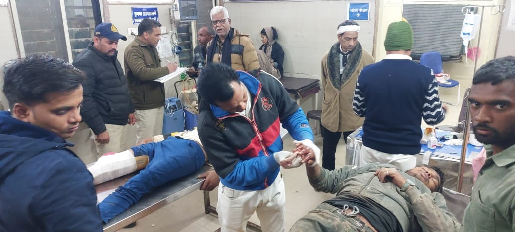 Two bike riders collided with each other on Jabalpur Highway