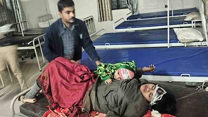 Unnao: बाइक की टक्कर से कंटेनर चालक की मौत, दंपती व बच्चा घायल Container driver dies in bike collision, couple and child injured