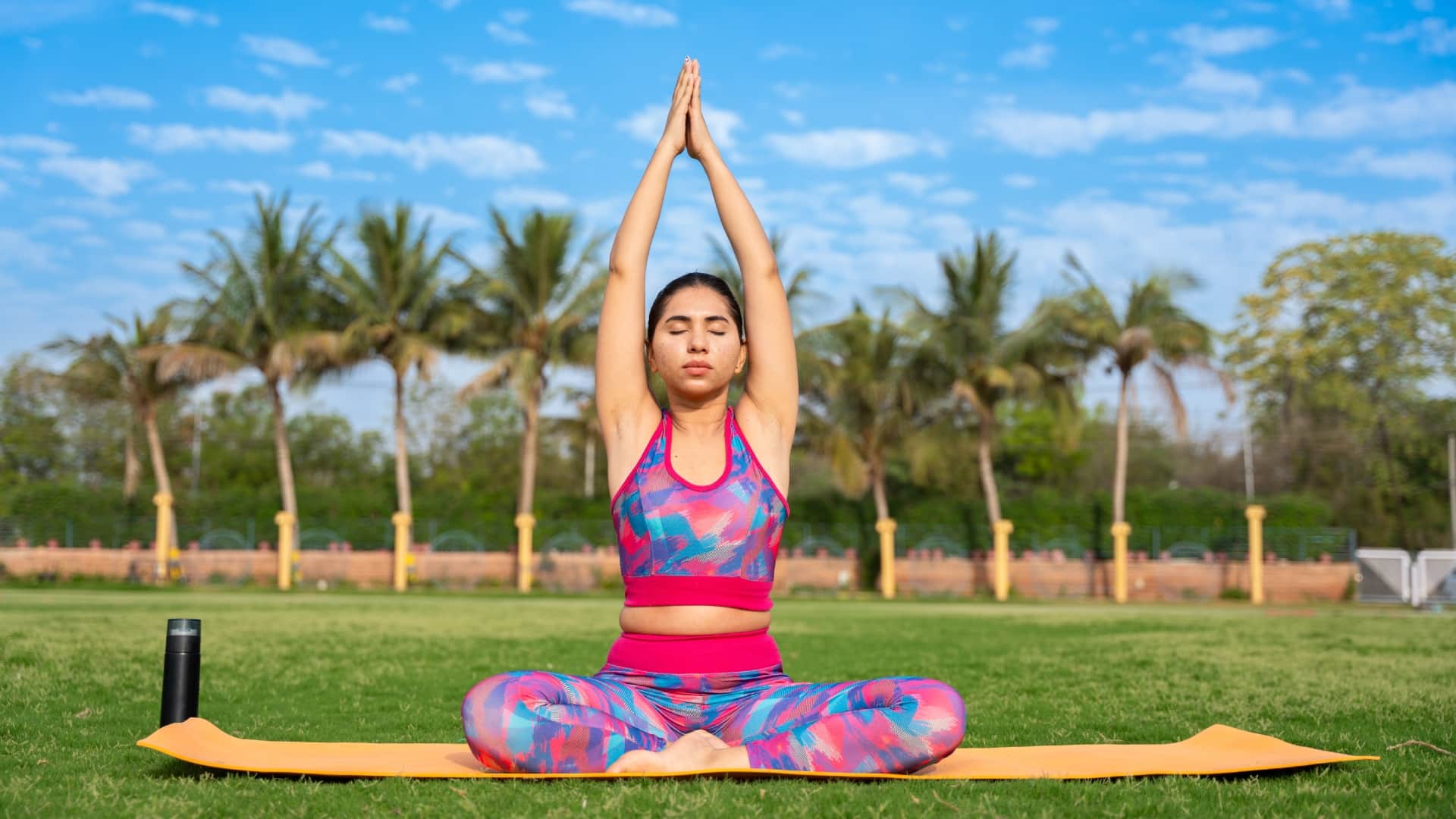 Yoga Tips 10 Health Benefits of Doing Surya Namaskar Daily Exercise Karne ke Fayde