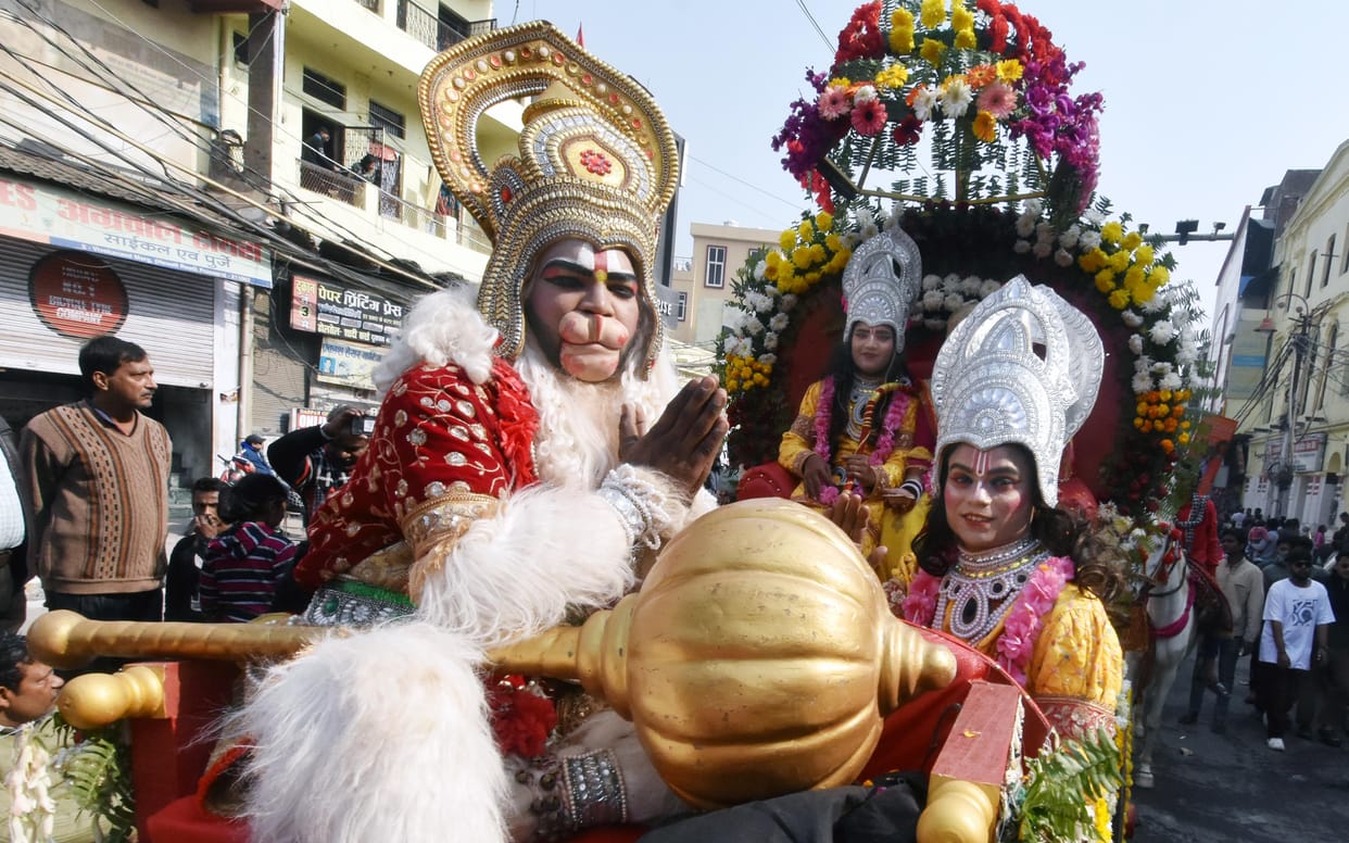 Mahakumbh: The royal style of the saints was seen in the city entry of Panchayati Akhara,