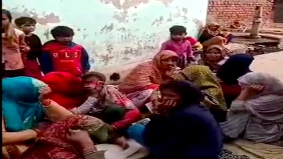 girl child died after falling into the sewer tank of the house