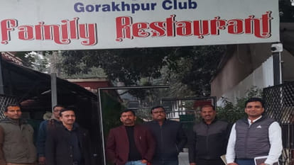 GST department team has raided Gorkharpur float. The forms are being checked.