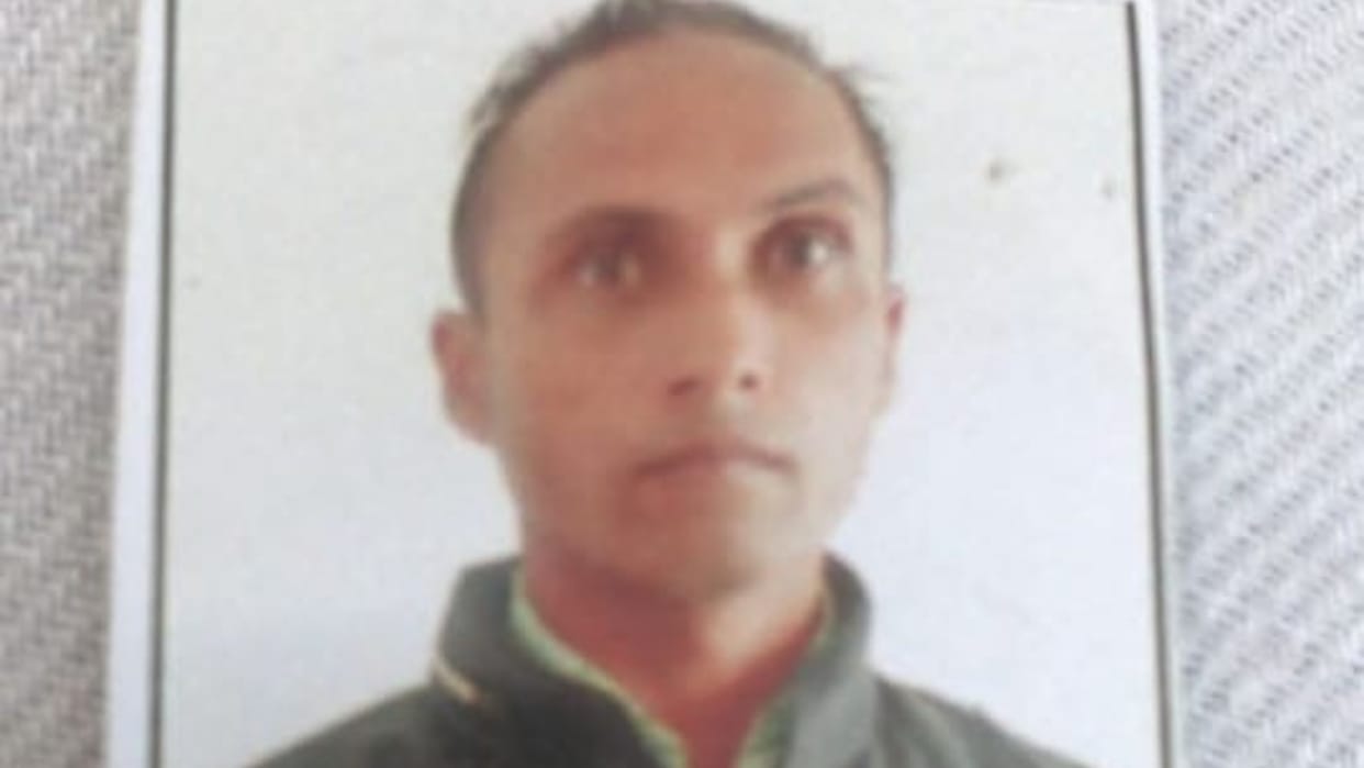 man dead body found floating in Hardoi branch canal in Pilibhit