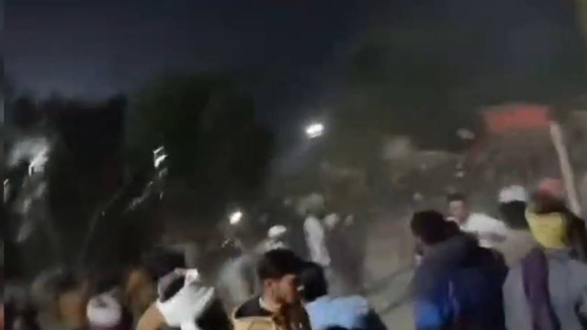 Betul News Dispute between laborers and farmers in Sohagpur sugar mill four people injured case registered