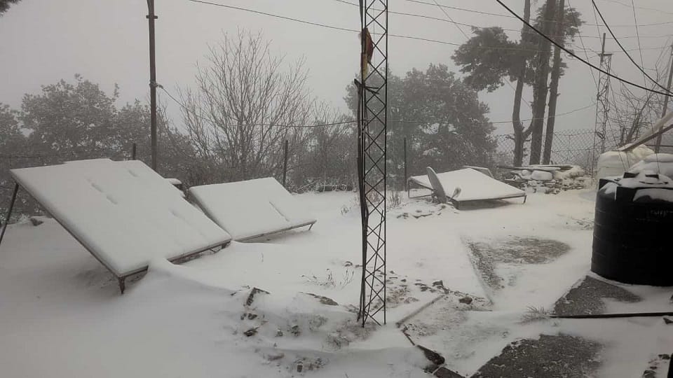 First snowfall of the season in Nainital