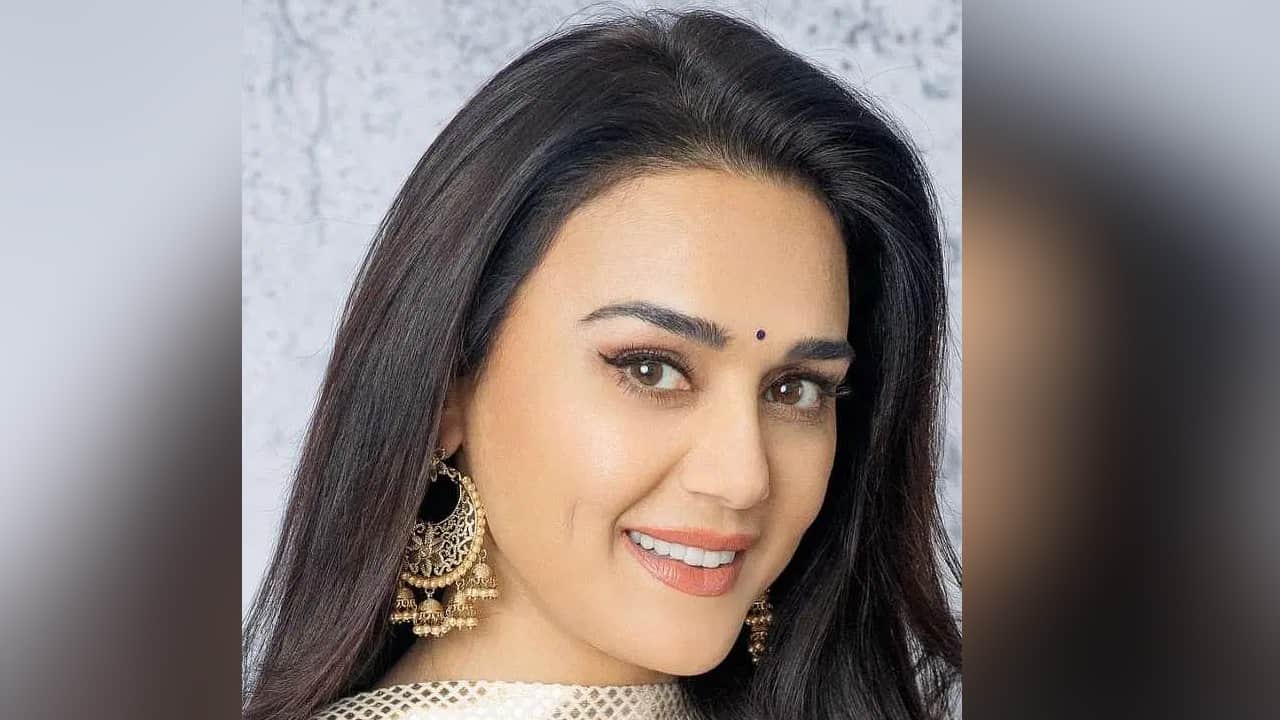 Punjab Kings Co Owner Preity Zinta Praises Abhishek Sharma Ipl Innings on Social Media