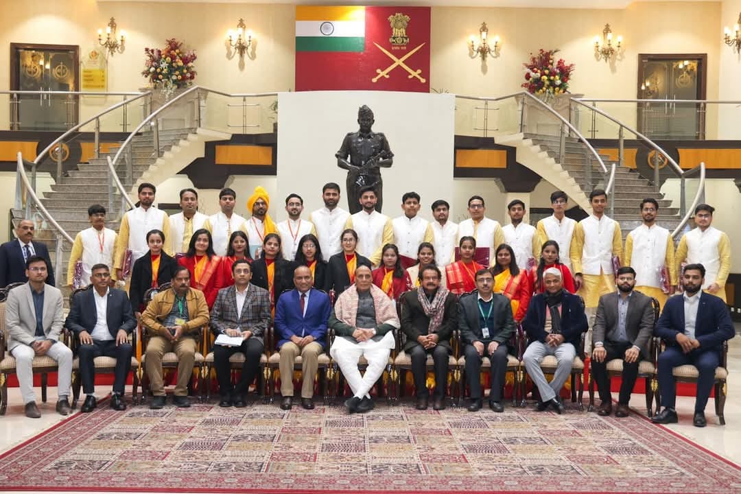 Proud of heritage: Meerut's Ajay had lunch with PM Modi, got first place at national level by making a paintin