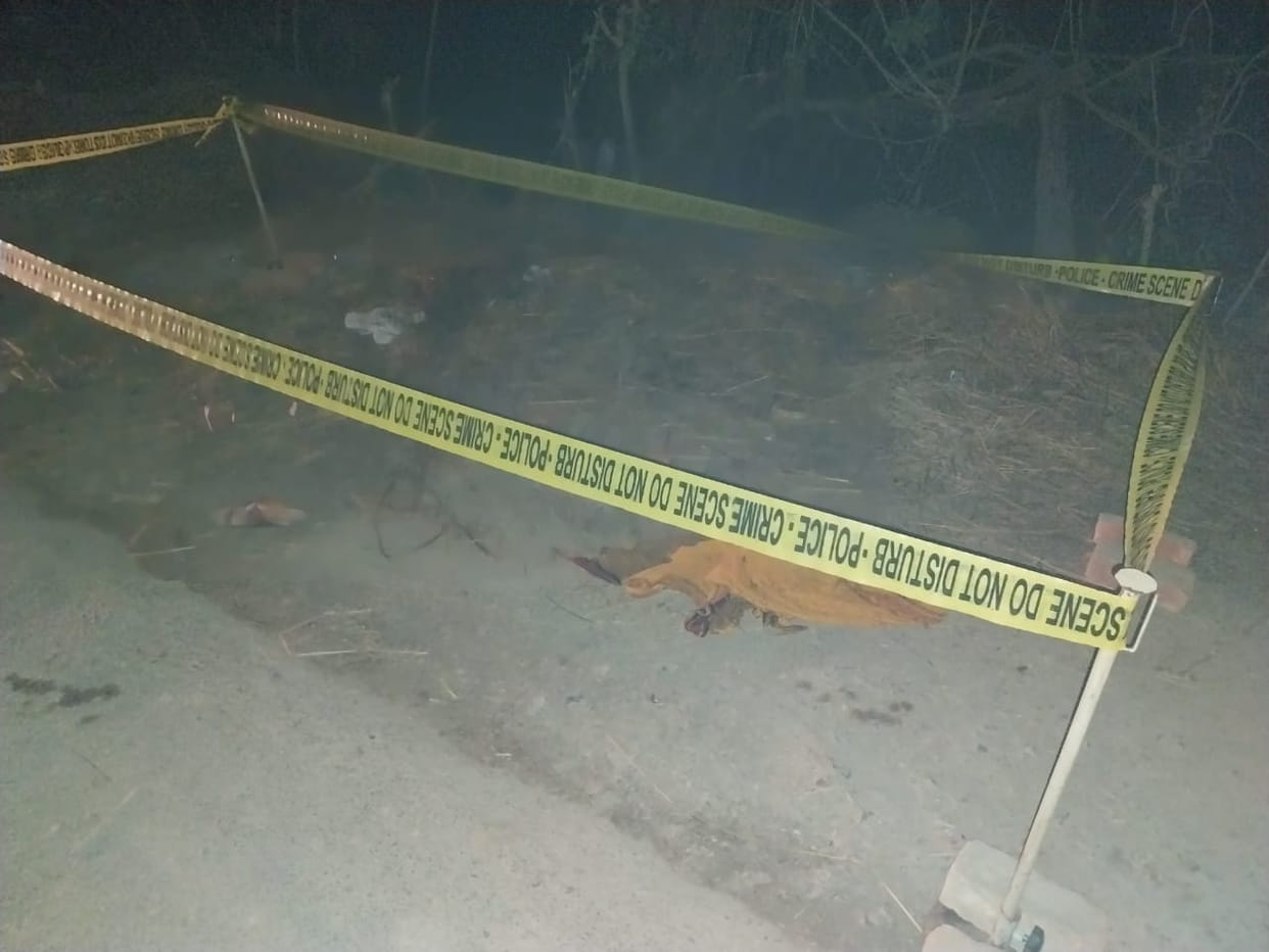 Rae Bareli: Dominant father and son beat up the farmer, killed him by putting their foot on his neck; Absconde