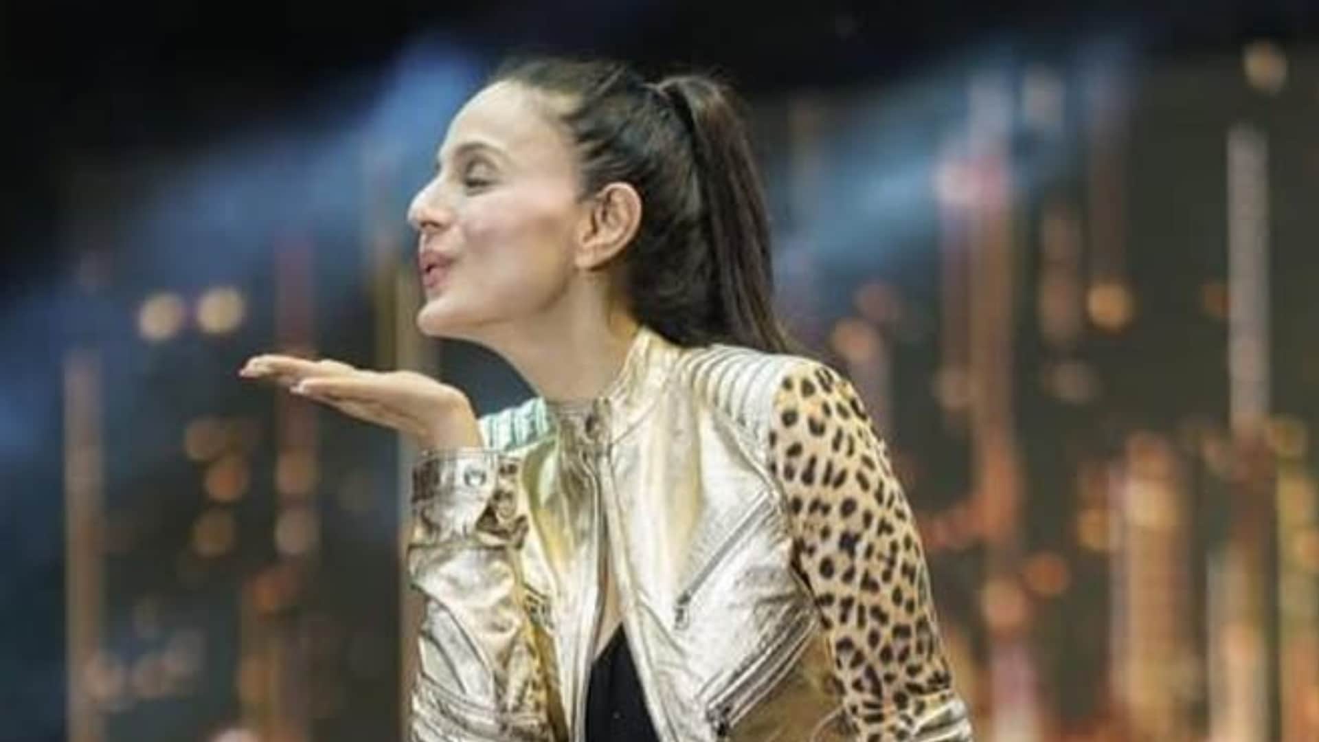 Ameesha Patel Received Love Letters Written In Blood Post Kaho Naa Pyaar Hai says It Was Crazy