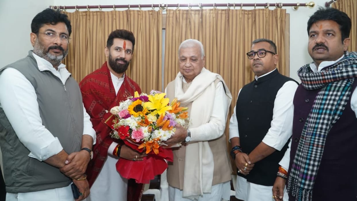 Bihar News : Chirag paswan targeted RJD party lalu yadav mahagathbandhan satta delhi election makar sankranti