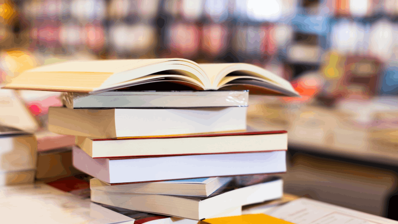 Christmas Day 2025 Best Gift Ideas For Friends and Colleagues