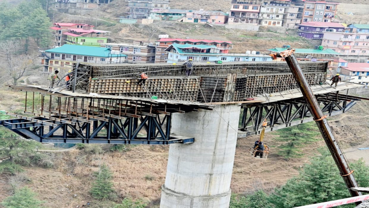 Circular road will be connected to Kalka-Shimla four lane, 900 meter long flyover is being built near Chalonth