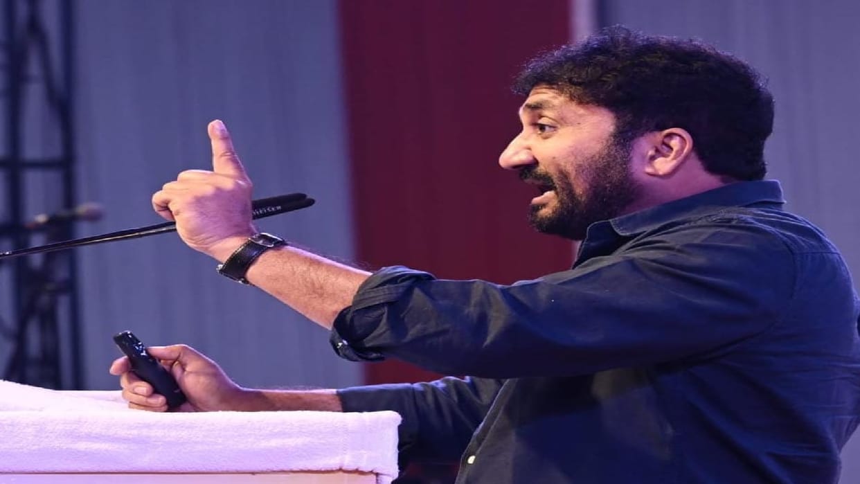 Anand Kumar of Super 30 gave the State Youth Festival 2024-25 mantra of success to the youth of Chhattisgarh