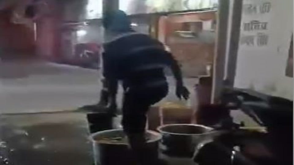 Samosa potatoes were being washed with feet in the restaurant in haldwani