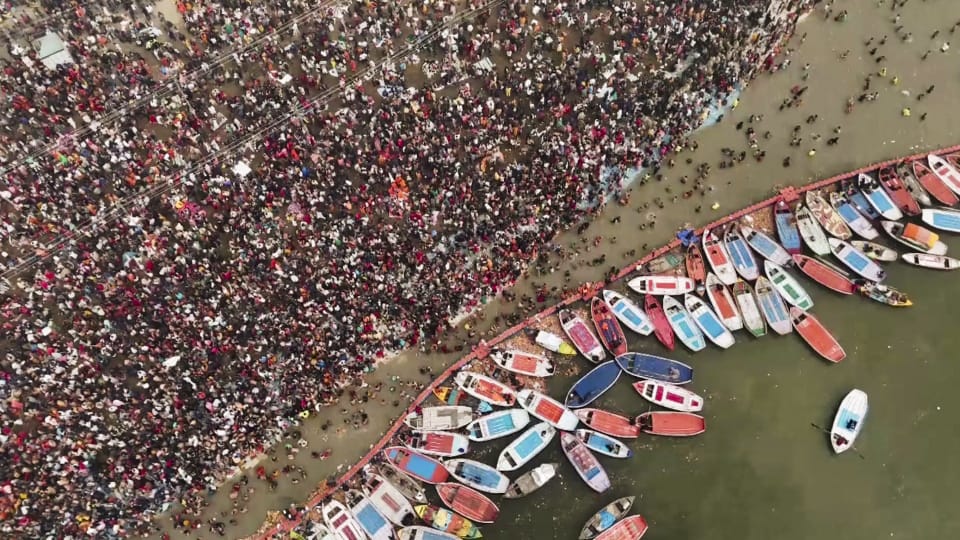 Mahakumbh 2025 1.75 crore devotees took a holy dip in Sangam on Paush Purnima
