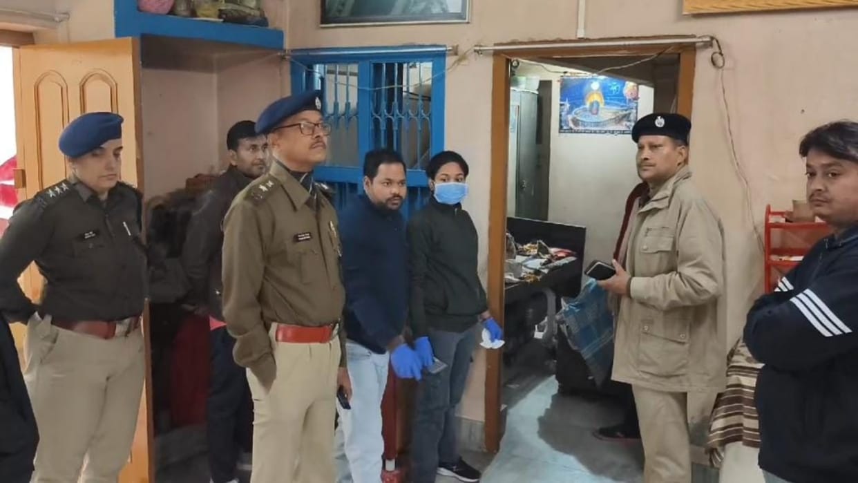 Muzaffarpur: Middle-aged killed by hitting with brick, family was sleeping in other room; 3 mobiles missing
