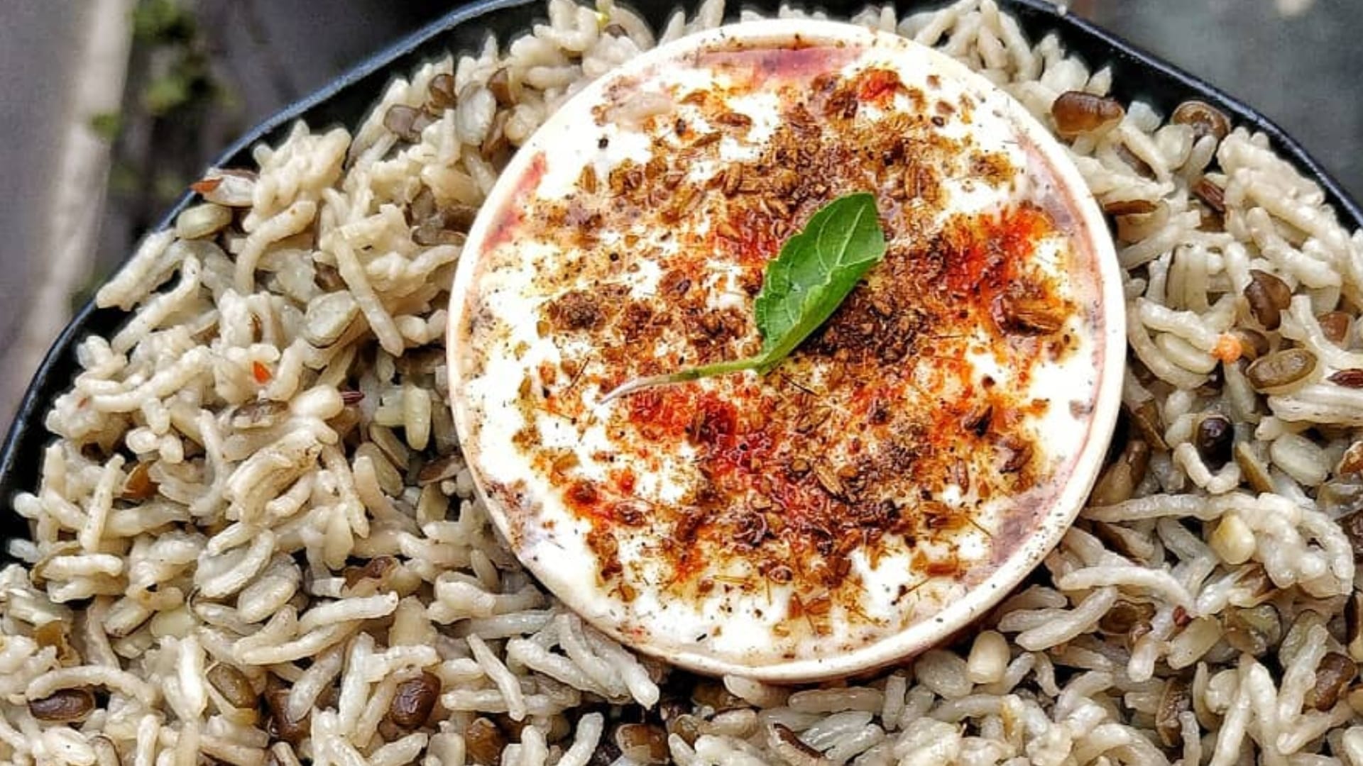 Makar Sankranti 2025 Lunch Dish Know How to Make Urad Dal Khichdi Kaise Banaye Recipe in Hindi