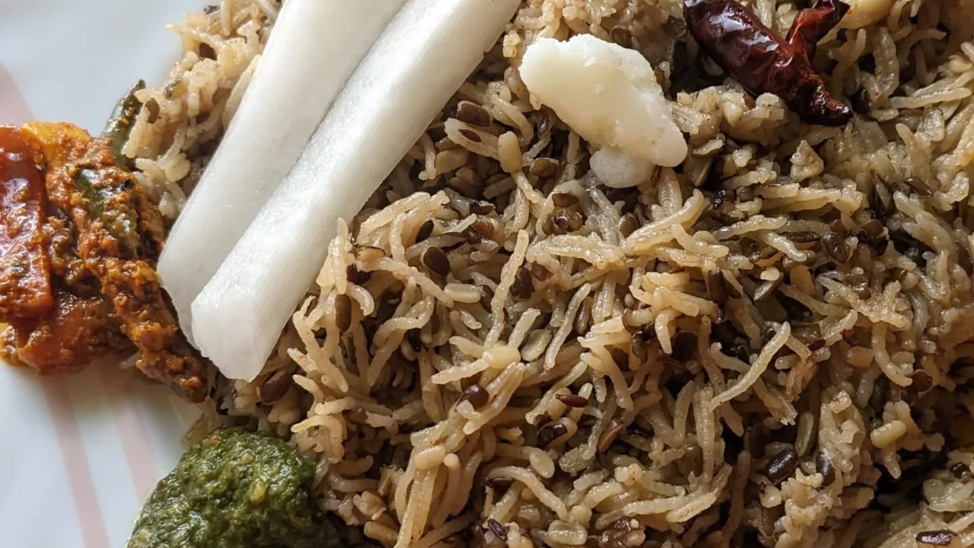 Makar Sankranti 2025 Lunch Dish Know How to Make Urad Dal Khichdi Kaise Banaye Recipe in Hindi