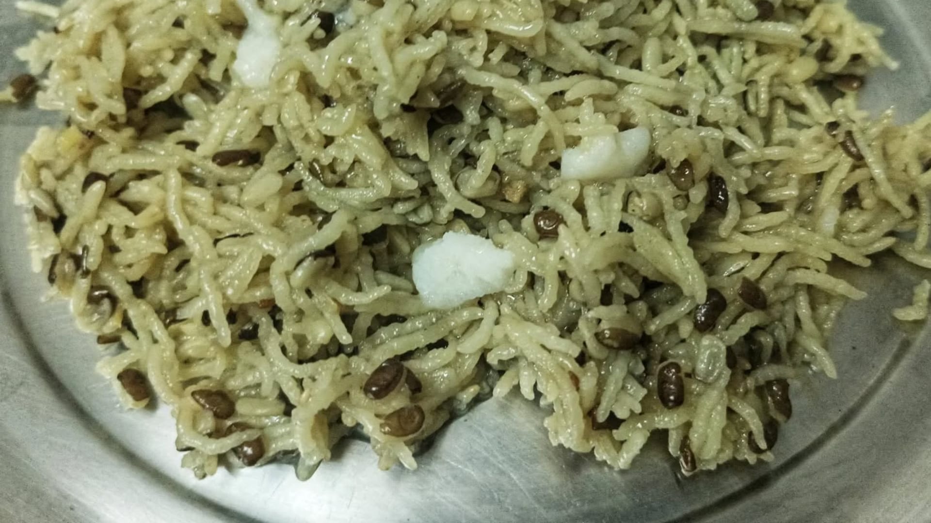 Makar Sankranti 2025 Lunch Dish Know How to Make Urad Dal Khichdi Kaise Banaye Recipe in Hindi