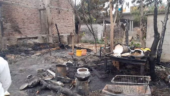 Fire broke twice in ballia eight huts five families burnt money taken from group also turned to ashes