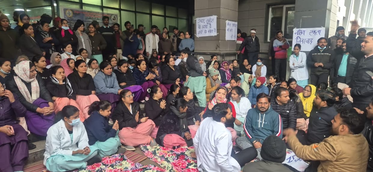Clash between doctors and nursing staff in Medical University both sides on strike OPD services stopped