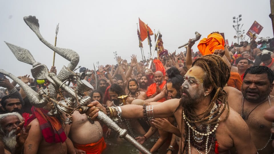 Mahakumbh Mela 2025: Easiest Way To Reach Prayagraj Sangam From Railway Station